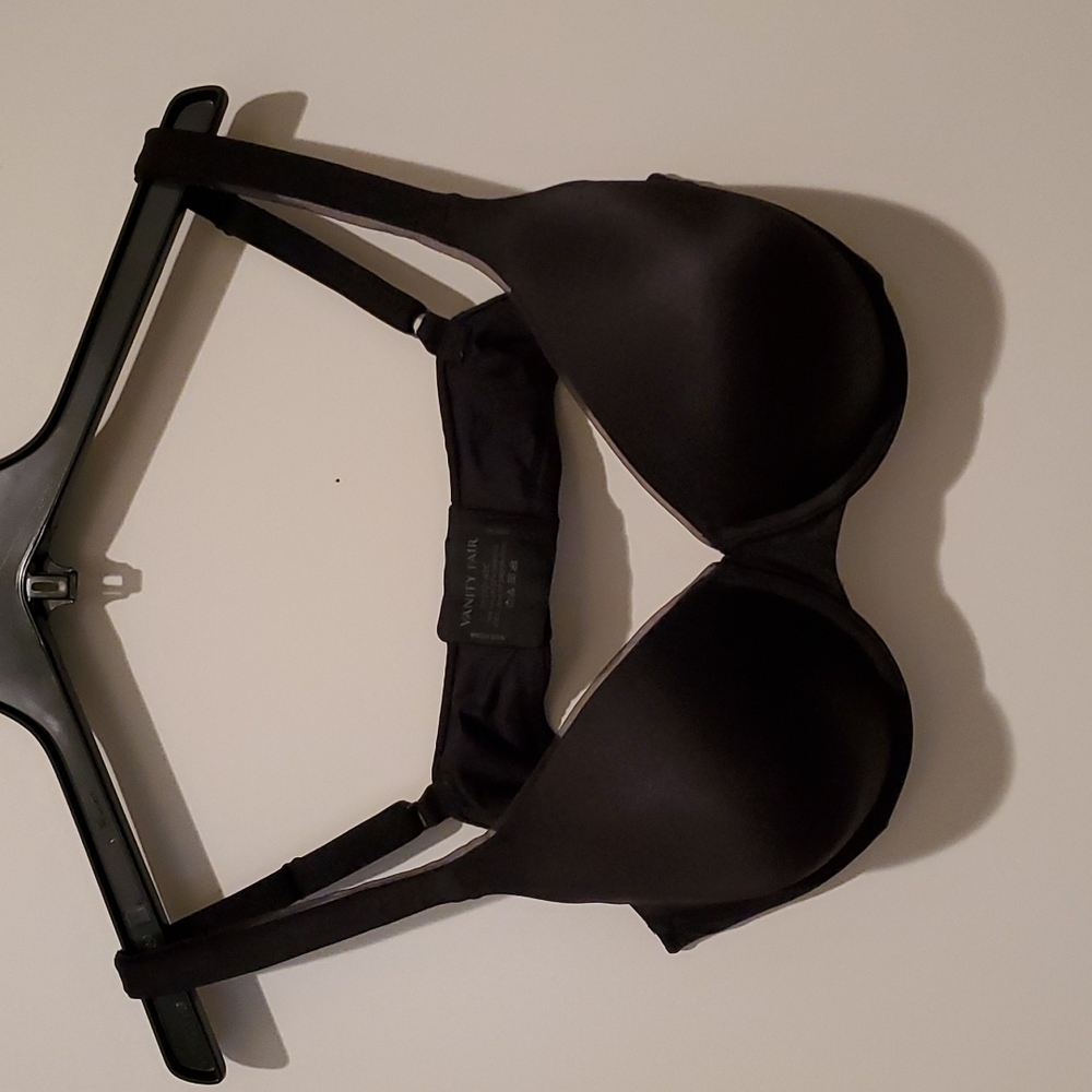 Vanity Fair 42C black bra